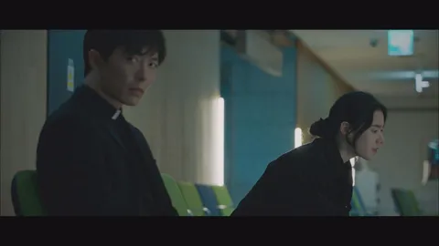 손 the guest 15화
