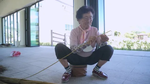 뜨거운 여름을 보내는 사람들 삼베 제작과 농어잡이