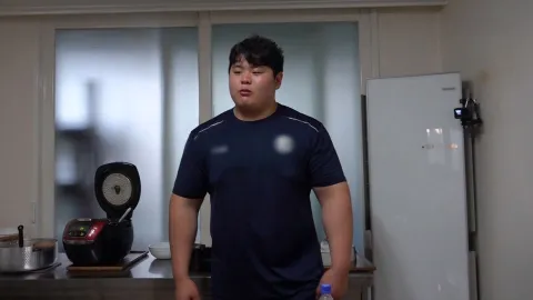 모래 위 불꽃 승부사 씨름선수
