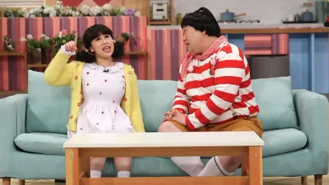 정전기로 탄생한 번개 머리