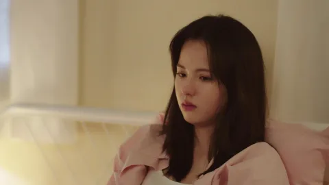 탐하던 입술을 맛봤으니 미련은 없어