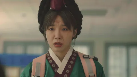 낮과 밤이 다른 그녀 1화