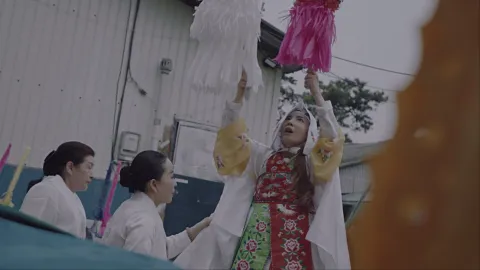 무(巫), 신이 사는 몸