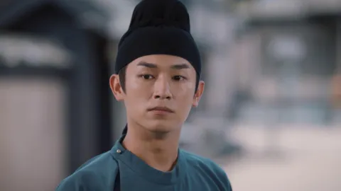 가리개를 한 여인