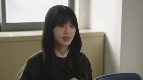 8. 이동진