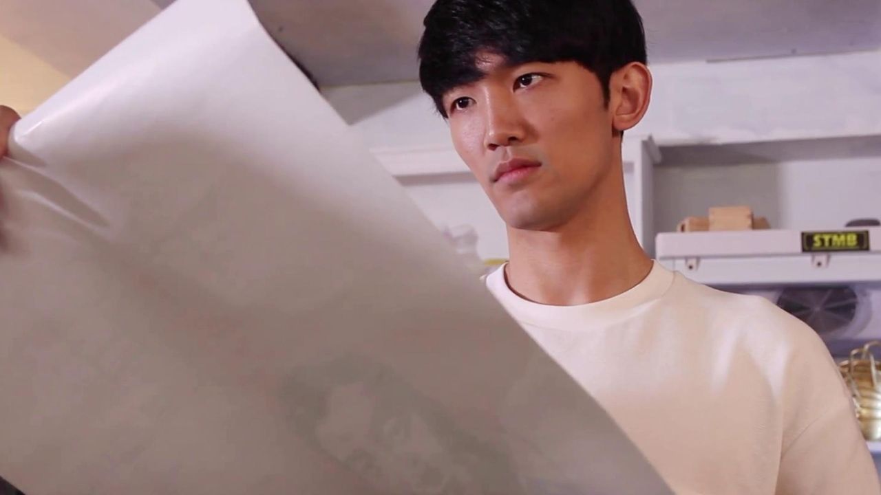 거울