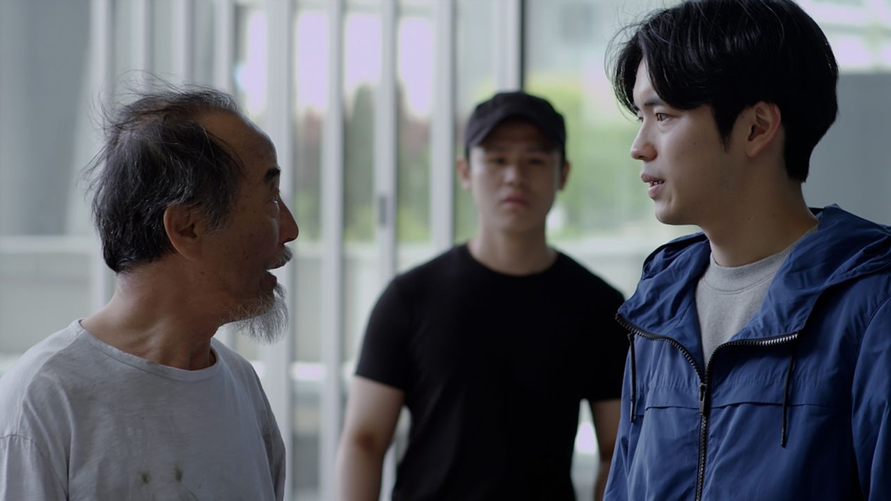 숏버스 감독행