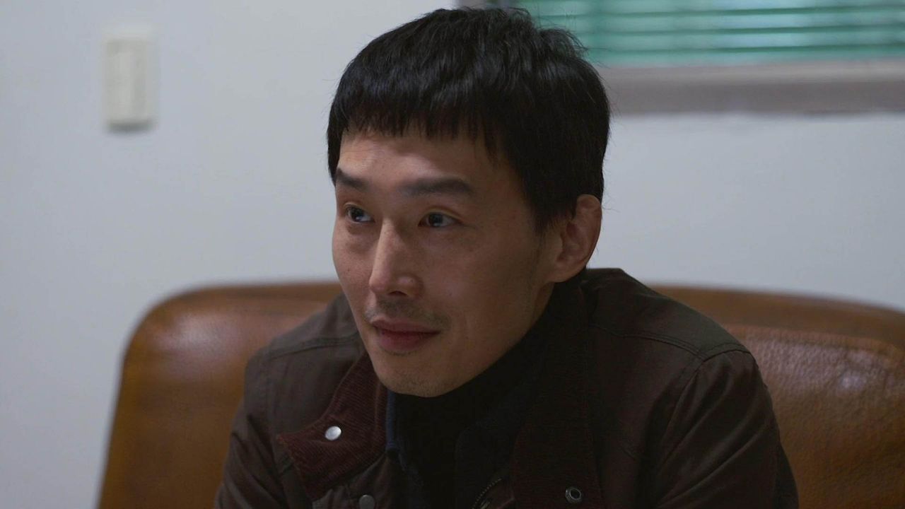 구마수녀-들러붙었구나