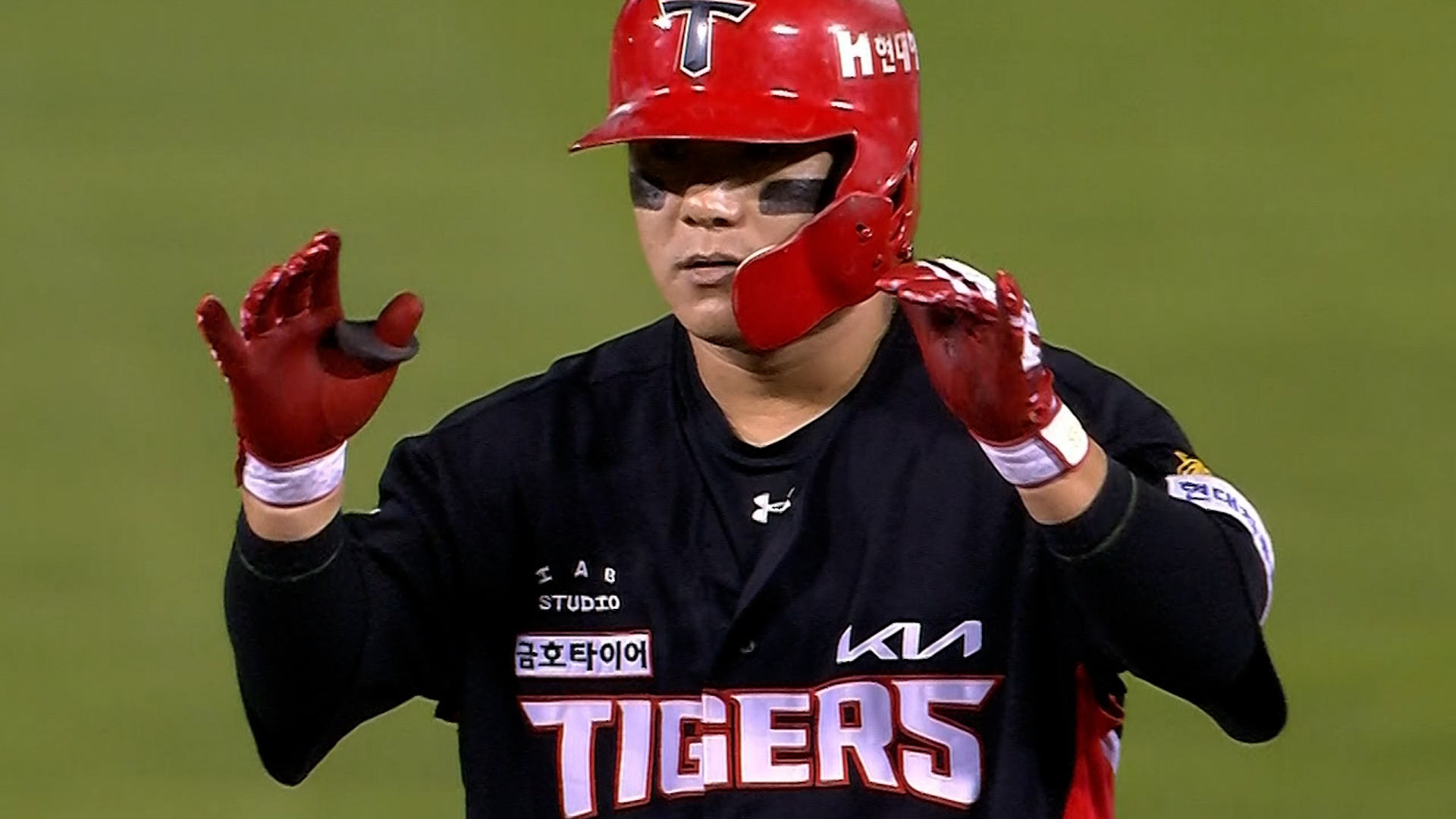 TVING 하이라이트에 소개된 김선빈 적시타 장면