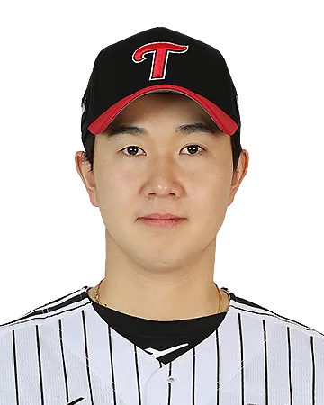 유영찬 선수 이미지